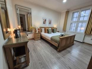 Cosy 4-BedRm 2-BathRm flat Marylebone, Paddington Vacation rental in City of Westminster