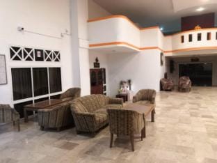 swimming pool condo,near train station,,old city Apartment in Chiang Mai