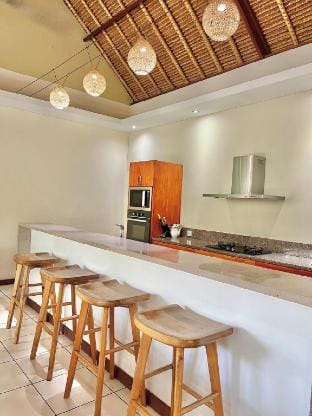 2BR Yuna Private Pool & bathub in Seminyak Vacation rental in North Kuta