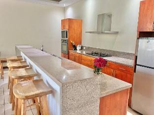 2BR Yuna Private Pool & bathub in Seminyak Vacation rental in North Kuta