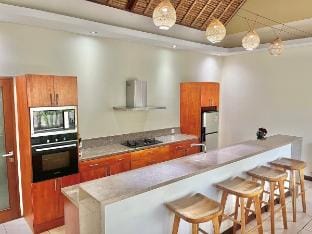 2BR Yuna Private Pool & bathub in Seminyak Vacation rental in North Kuta
