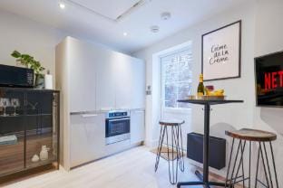 Stylish Apartment - City Centre - Free Parking Apartment in Rugby