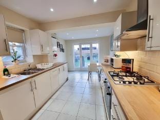 Large 1 Bed + Garden in the heart of Notting Hill! Apartment in City of Westminster