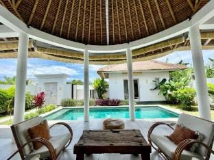 Villa Antea - Pool, Free Scooter & Pickup! Villa in North Kuta