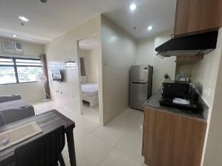 1 BR Banilad Mandaue Condo (wifi+netflix+pool) Vacation rental in Cebu City