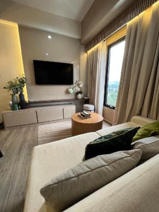 Spacious 1 BR near IT park w/ balcony +  view Apartment in Lapu-Lapu City