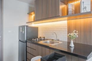 Cozy Modern Look 1BR Vasanta Innopark By Travelio Apartment in West Java