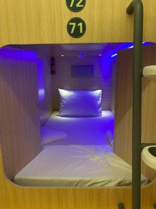 Hop up a Capsule Room Vacation rental in Lapu-Lapu City