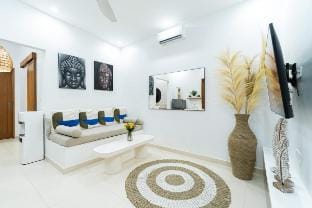 Salthouse Uluwatiu Villa in Bali