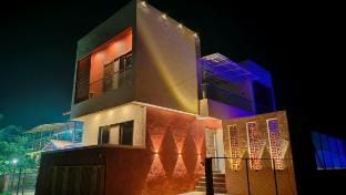 Nirvana Villa Vacation rental in Maharashtra