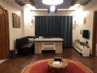Semi-Double Bedroom with private attach bathroom Vacation rental in Kathmandu