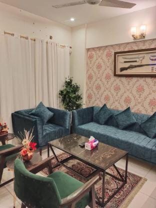 2 bedrooms drawing apartment Vacation rental in Karachi