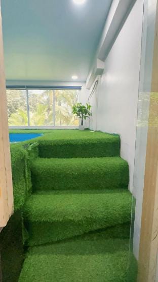 Royal stay inn beach front hotel, private pool Vacation rental in Maharashtra