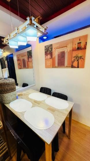 One Bedroom near Philippine Arena (Adrian’s Crib) Vacation rental in Region of Manila
