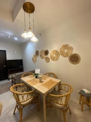 Casa Moderna - WV Towers 2 Bedrooms Condo Unit Vacation rental in Iloilo City