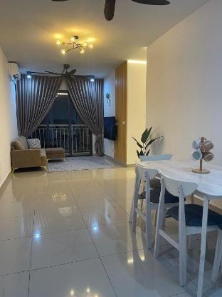 RumaDuke: Muslim+Netflix+KLCC View+3R2B a/c+WIFI Apartment in Federal Territory of Kuala Lumpur