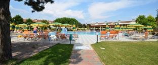 Fully equipped apartment with private garden and pool Apartment in Bibione