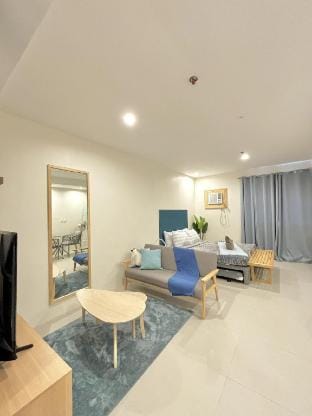 Spacious Room in Matina w/ FREE Pool Access Apartment in Davao City