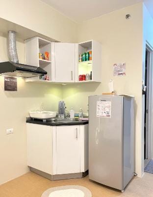 Studio in Avida Poblacion | Netflix and Games Apartment in Davao City
