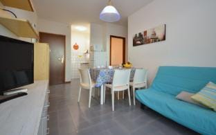Bright and airy apartment in the heart of the city Apartment in Bibione