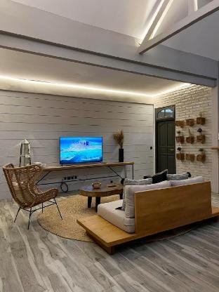 Stylish Loft-Style 3-Bdr Villa in Very Quiet Area Villa in North Kuta