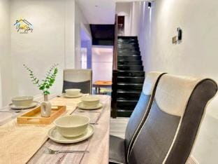 5MinsWalkToJonker 22pax/PoolTable/GameMachine/Ktv Vacation rental in Malacca