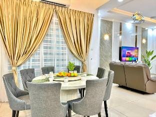 Bangalow Villa 20pax KTV/Pool  12mins to Jonker Vacation rental in Malacca