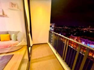 The Podium Kuching Luxury 7pax 3BR HFloor  Apartment in Kuching