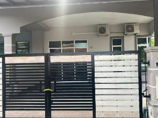 Homestay Axalea Tanjung Agas Vacation rental in Johor