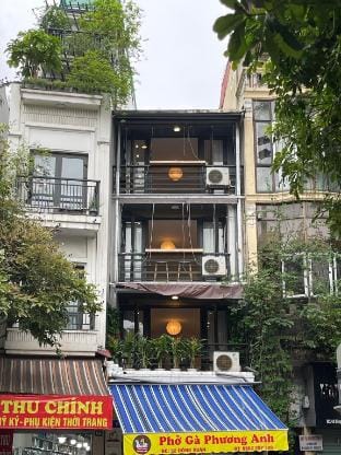 NightMarketView|SpaciousBalcony|7Bed3WC|OldQuarter Vacation rental in Hanoi