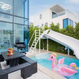 Funny Time Pool Villa Villa in Pattaya City