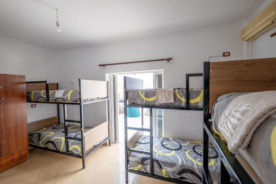 Brothers Of The World Hostel Apartment in Ksamil