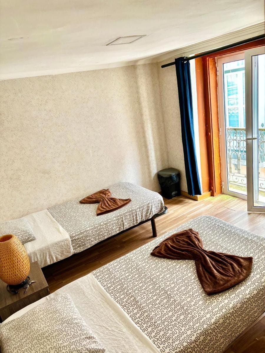 Lisbon Downtown Penthouse Balcony River View Apartment in Lisbon