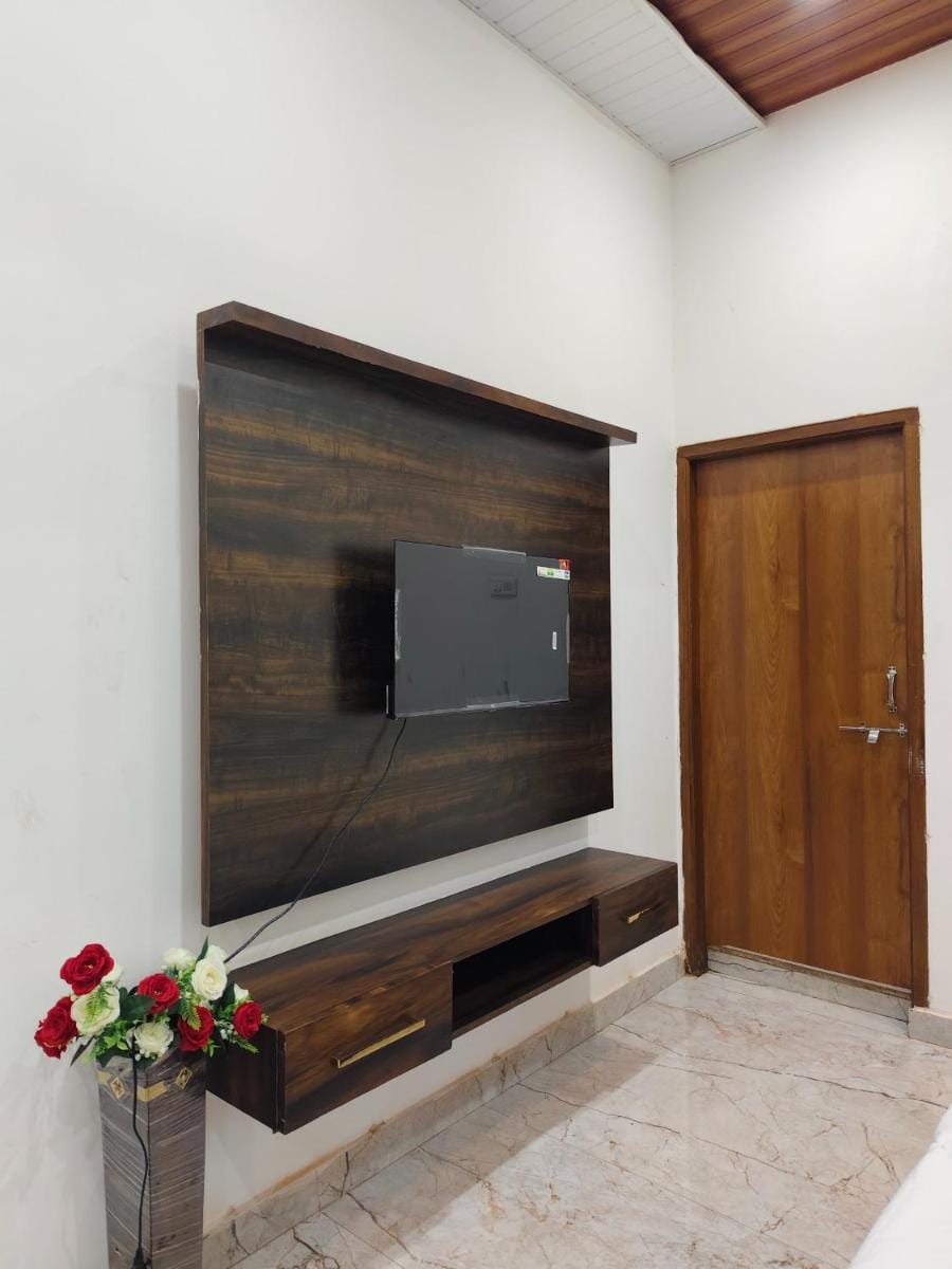 The New View Inn Bed and Breakfast in Varanasi