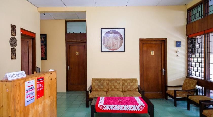 RedDoorz Syariah @ Omah Pathok Malioboro Hotel in Yogyakarta