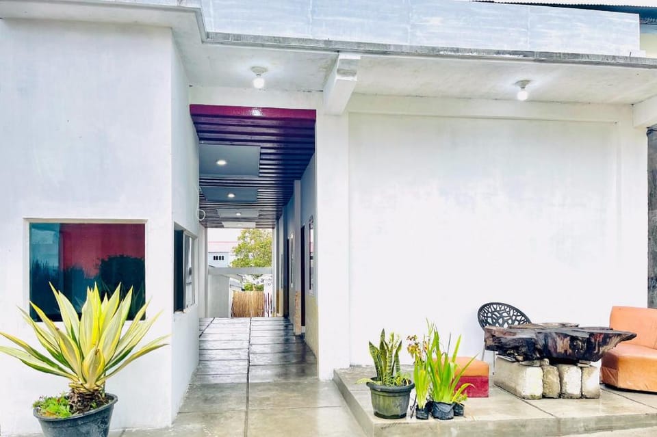 RedDoorz @ Hardi Homestay near Funland Berastagi Hotel in Indonesia