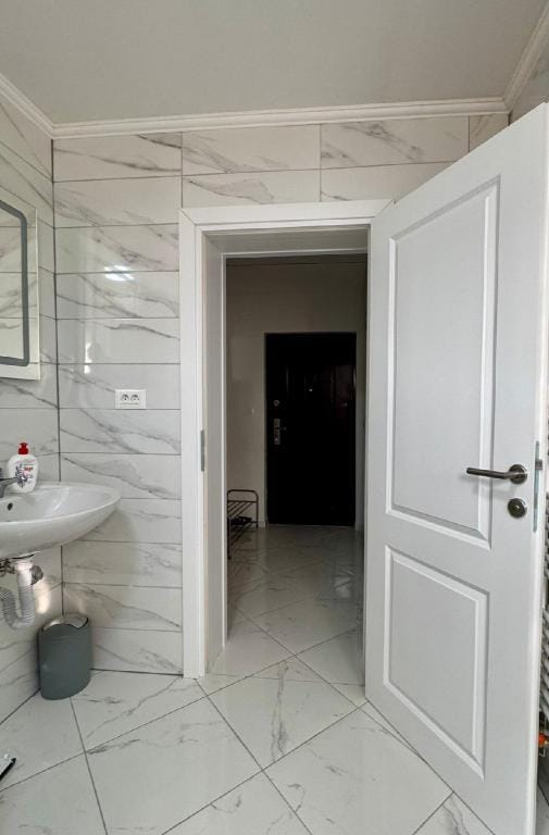Modern apartment w/free parking in Old town Apartment in Sarajevo