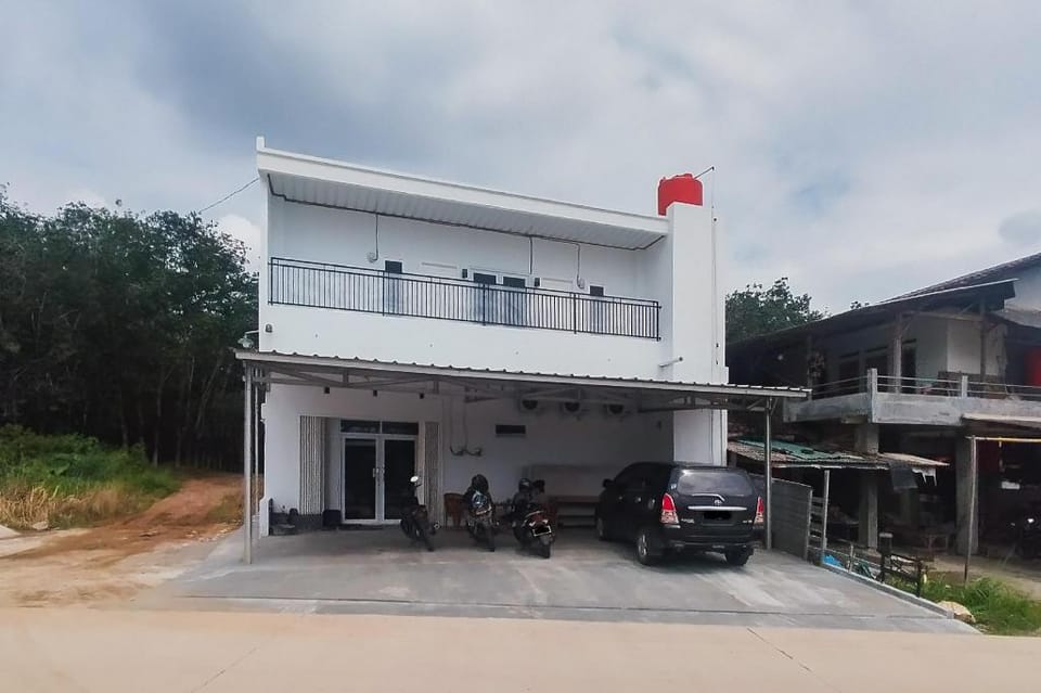 RedDoorz @ Jalan Terusan Ryacudu near Exit Tol Kotabaru Lampung Hotel in Indonesia