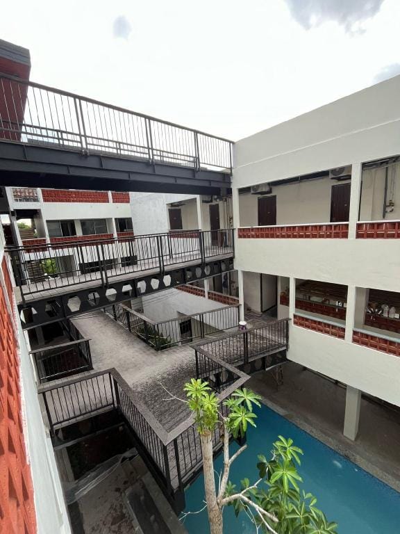 Alzeto Coliving Hotel in Kuta