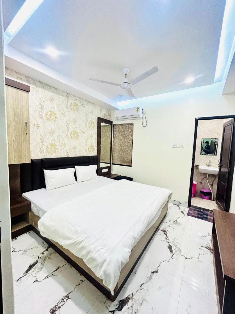 SK Palace Hotel in Varanasi