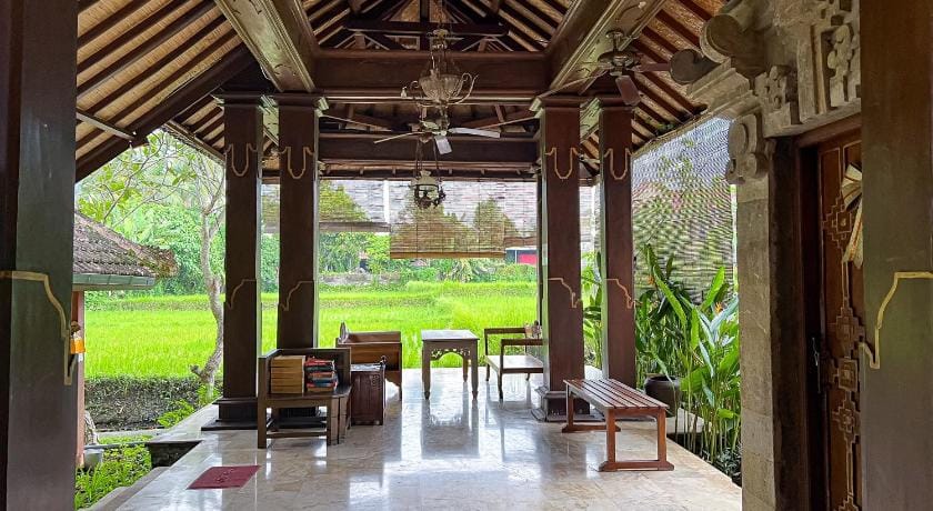 RedDoorz @ Garden Suly Villa Peliatan Ubud Hotel in Sukawati