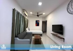 Mumbai Theme Apart Lower Parel (1BR) by Florastays Apartment in Mumbai