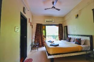 Casa Greenwood Pure Veg Villa-Common Pool Villa in Lonavla