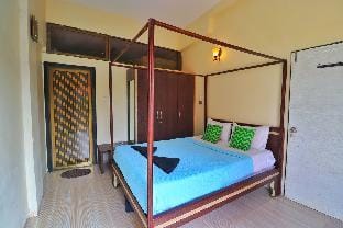 Casa Greenwood Pure Veg Villa-Common Pool Villa in Lonavla