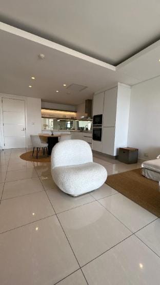 Serene Immaculate Escape Apartment in Johannesburg