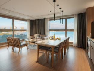 Lecollective Sokcho Central Apartment in South Korea