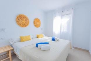 Villa Sol C - Stunning beaches and Seaview Villa in San Jaime Mediterráneo