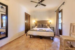 Villa Benellis - Beautiful private gardens Villa in Raiguer