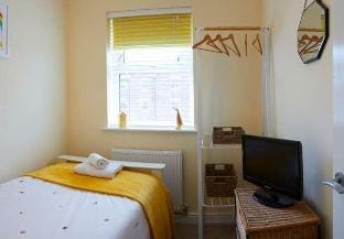 The Nets - Fantastic 3 bedroom house with parking Vacation rental in Filey