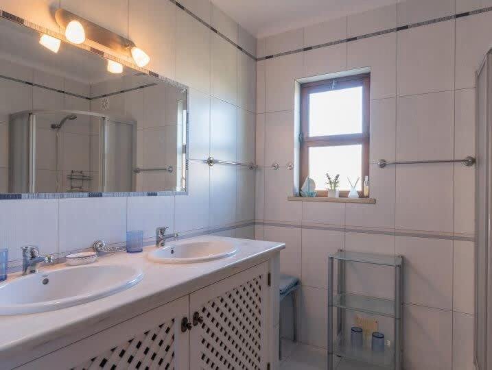 Villa Savannah - Close to fisherman beach Villa in Guia